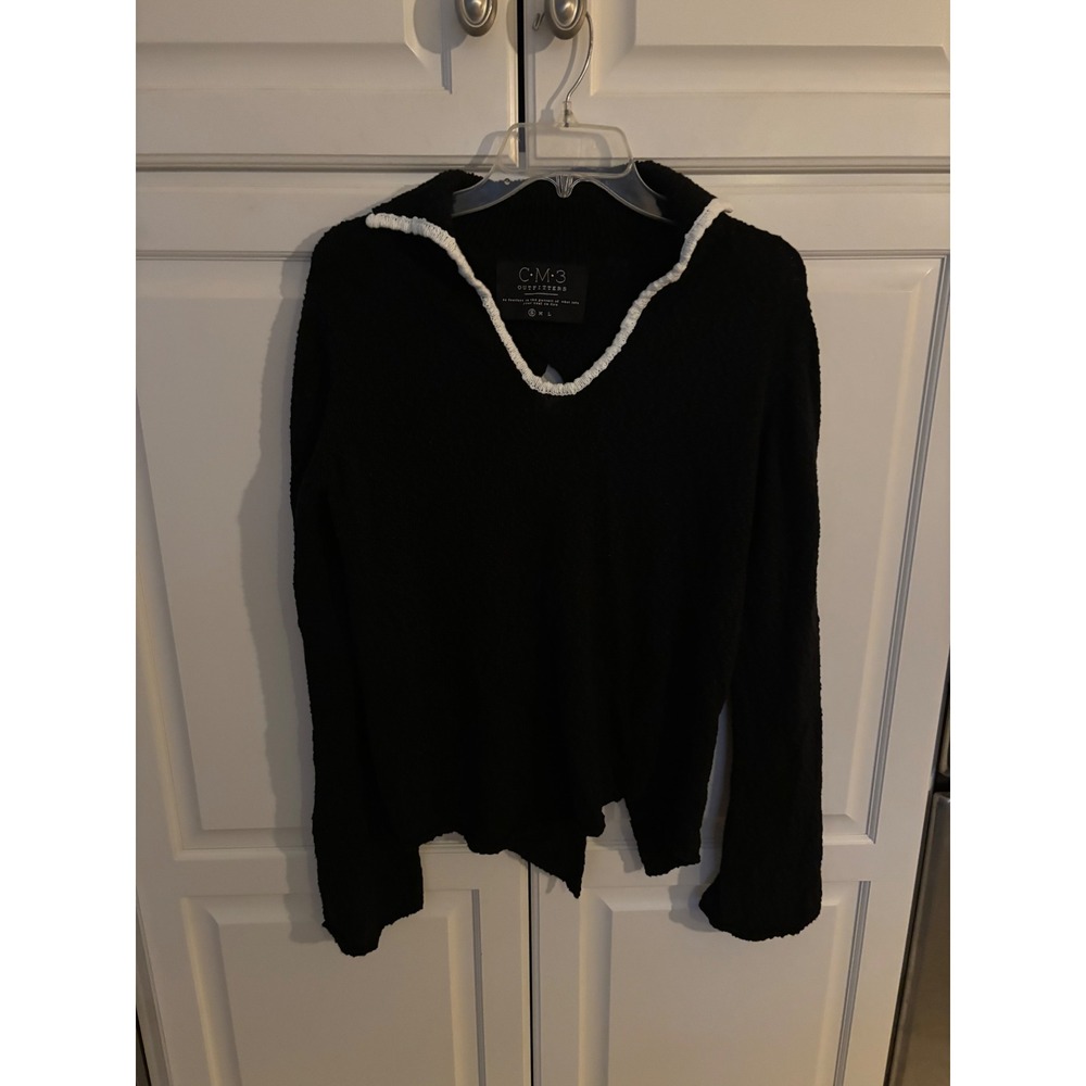 CM3‎ Outfitters Black Cotton Knit Open Back V-Neck Sweater White Trim Small